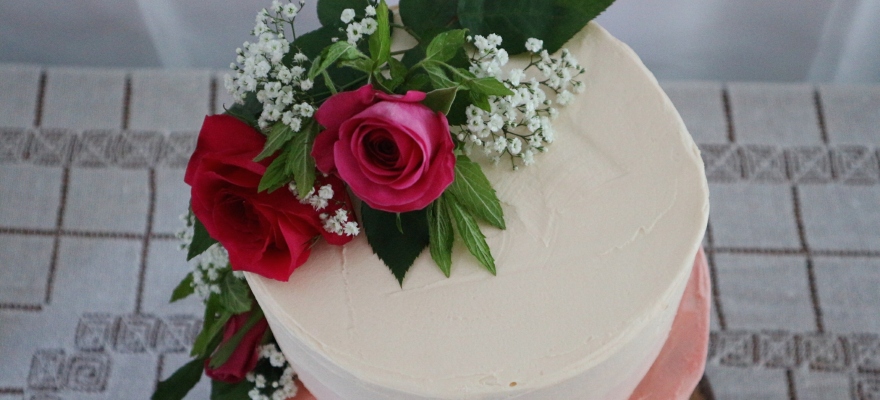 DIY Wedding Cake: Pink Ombre Lemon Madeira with Lemon Curd and Lemon Buttercream